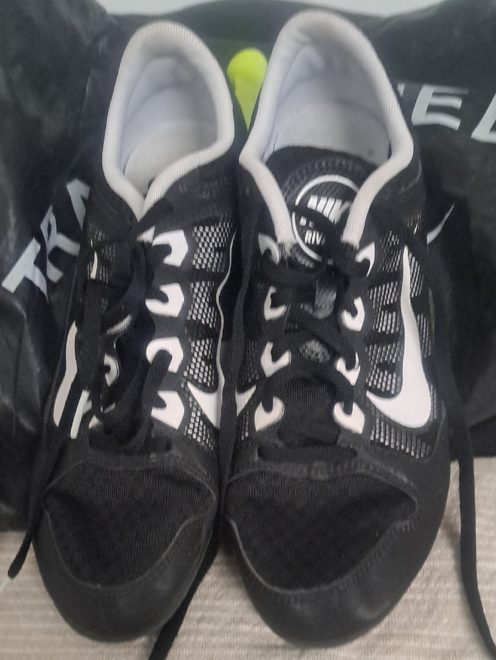 Nike Black and White Athletic Trainers